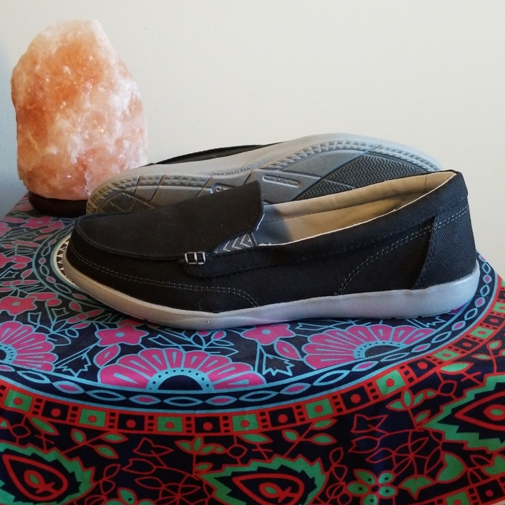 Crocs slip on shoes